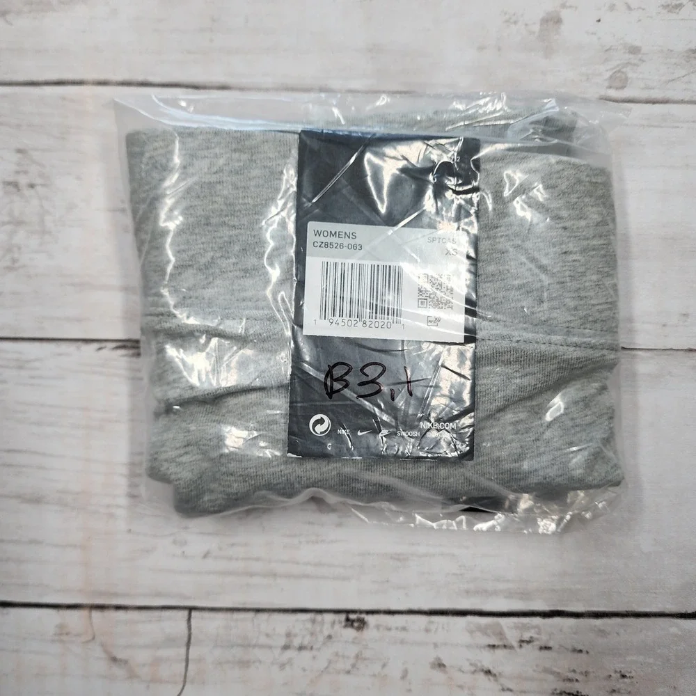 Sz XS Nike Women Essential Bike Shorts Light Grey‎ CZ8526-063 Dri-FIT New